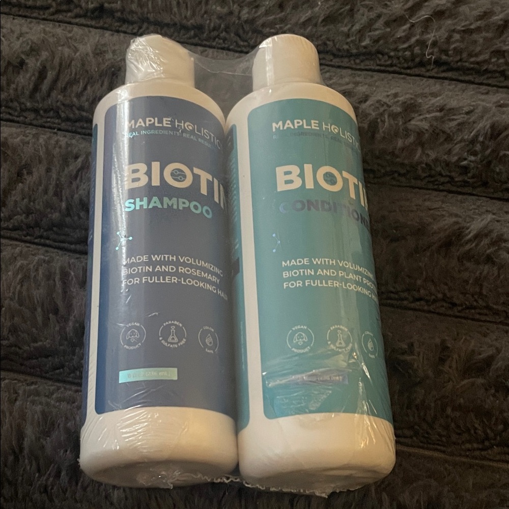 Maple Holistics Volumizing Shampoo & Conditioner
